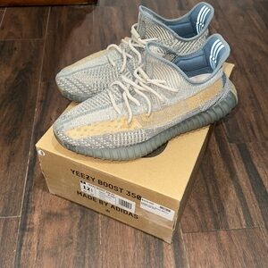 Used YEEZY BOOST 350 V2 ISRAFI